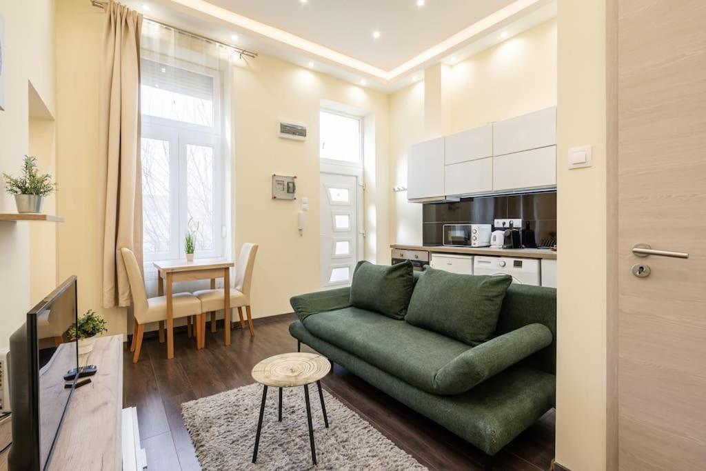 Peppy Home Of Harmony Βουδαπέστη Εξωτερικό φωτογραφία