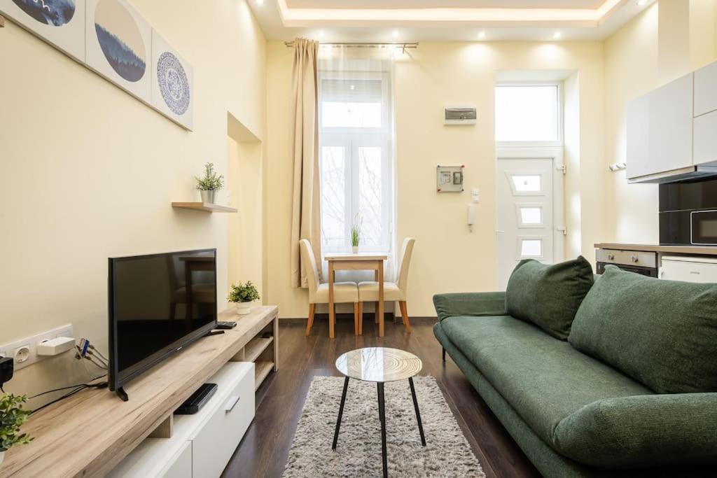 Peppy Home Of Harmony Βουδαπέστη Εξωτερικό φωτογραφία